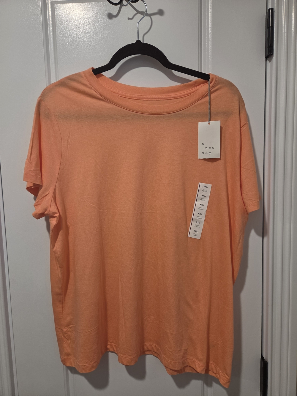 NWT a new day Coral Short-Sleeve Crewneck T-Shirt